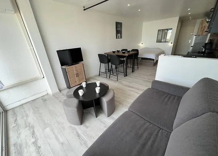 4 Couchages Cap D'agde Naturisme Cn060-e69 * Agde